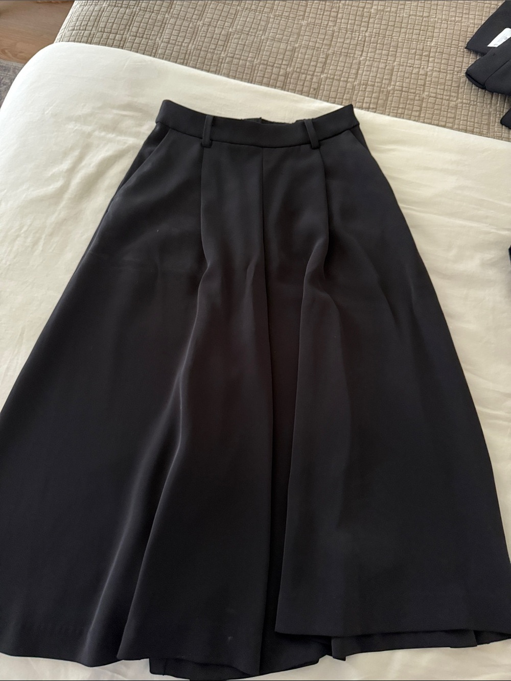 Uni Qlo Women's black trouser